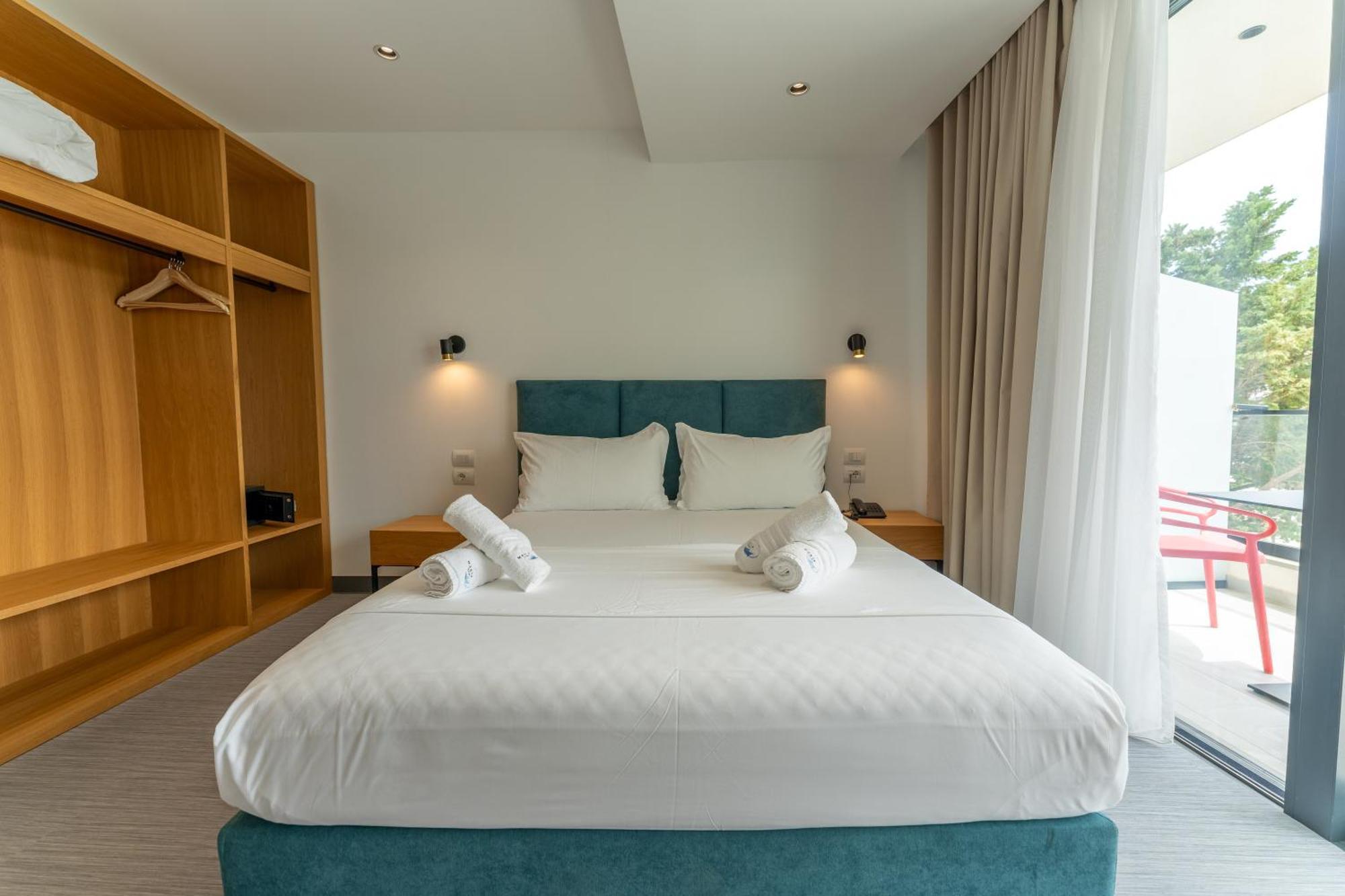 Manta Hotel Ксаміл Екстер'єр фото